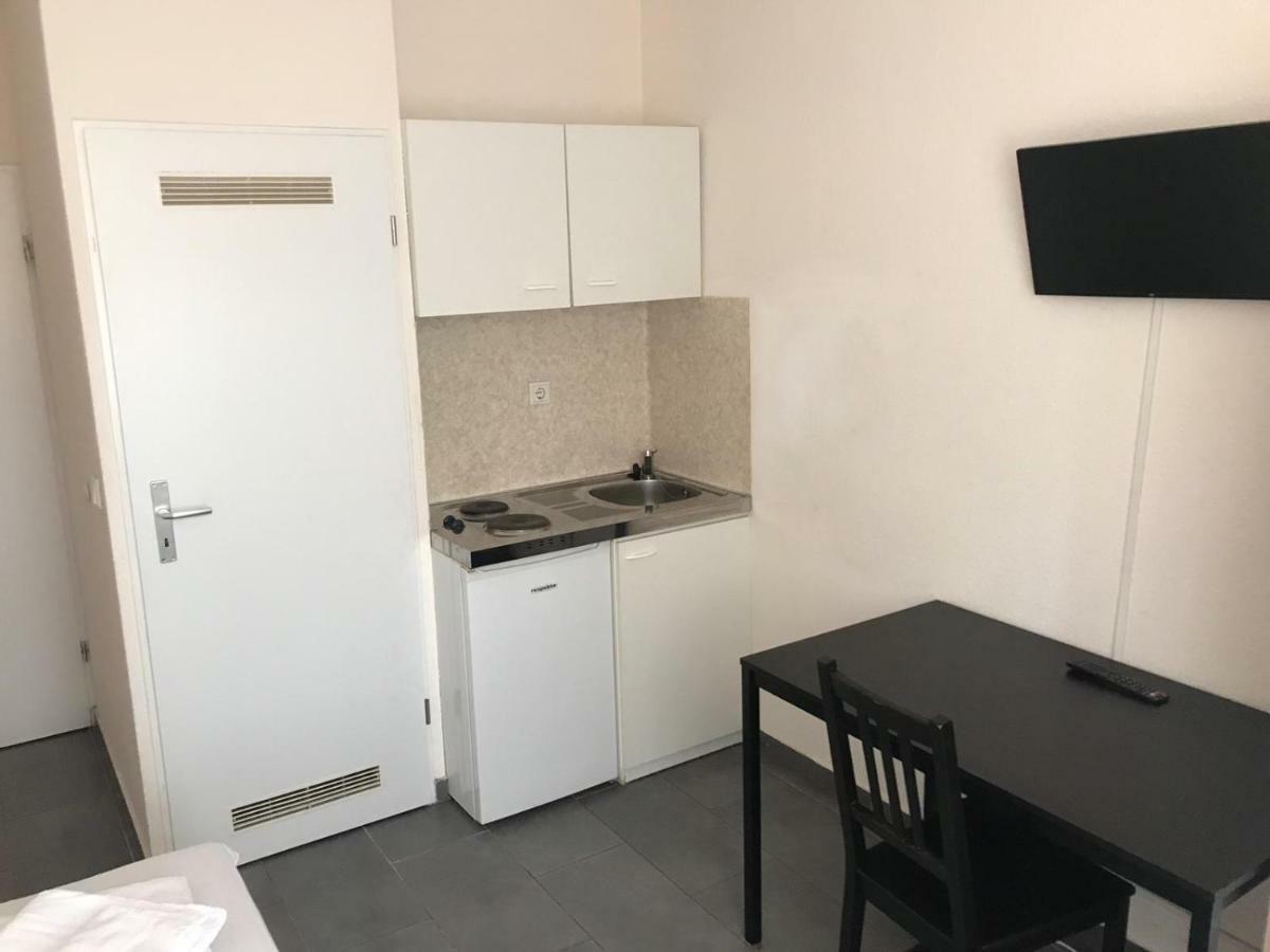 Rentapartment Duesseldorf 部屋 写真